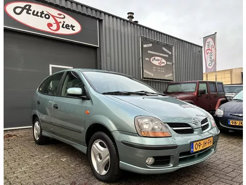 Nissan Almera Tino 2.0 Automaat/Airco/Youngtimer/Hoge Instap.