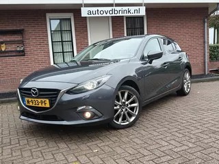 Mazda 3 2.0 GT-M Line, CAMERA / STOELVERWARMING