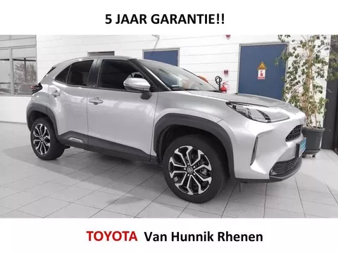 Toyota Yaris Cross 1.5 Hybrid | Parksens V+A | Trekhaak | Stoel verw | Dodehoek |