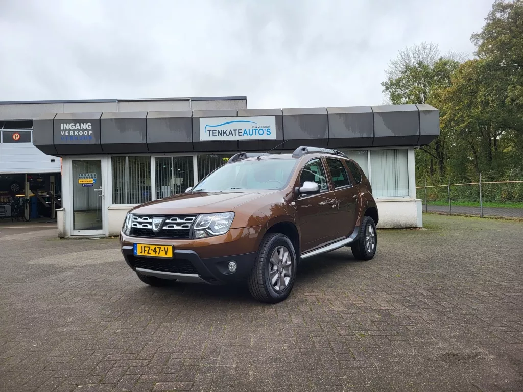 Dacia Duster 1.2 TCe 4x2 Prestige Airco Cruise control Navi Lichtmetaal Leder