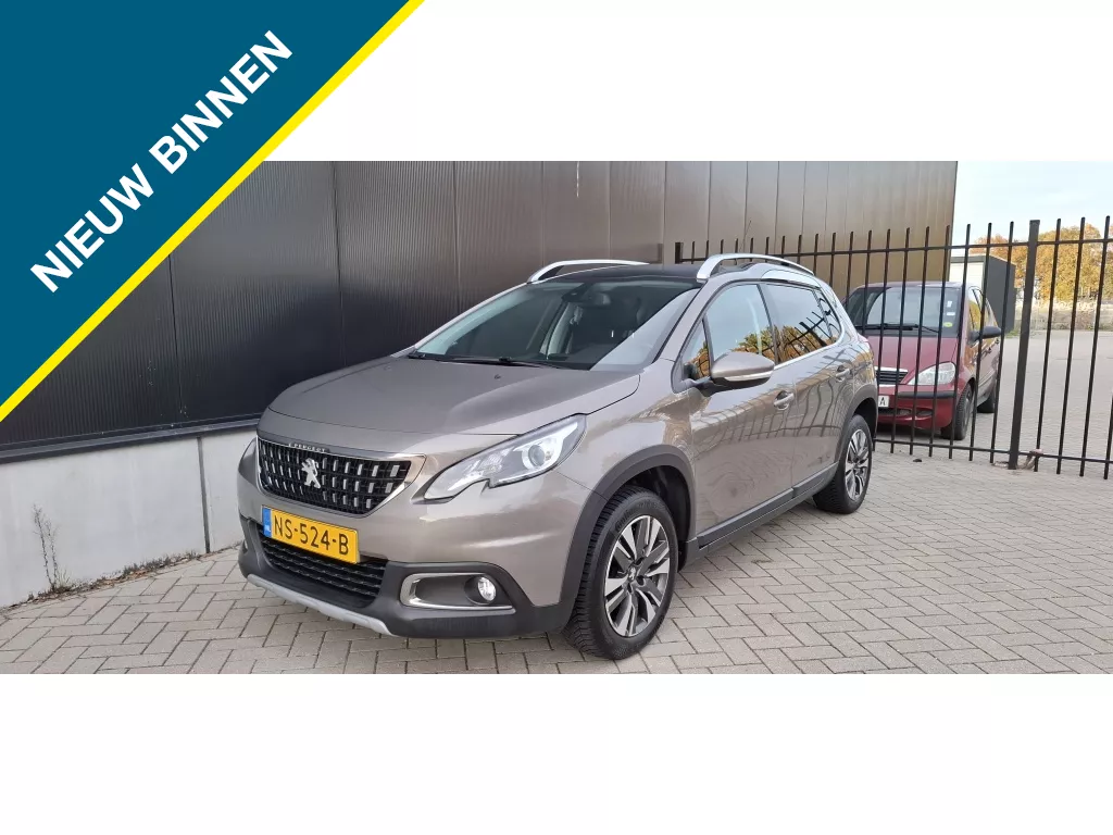 Peugeot 2008 1.2 PT Allure NAP NAVI PDC CarPlay Panorama