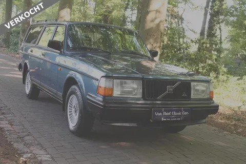 Volvo 240 # GERESERVEERD # 2.3i Polar VERKOCHT