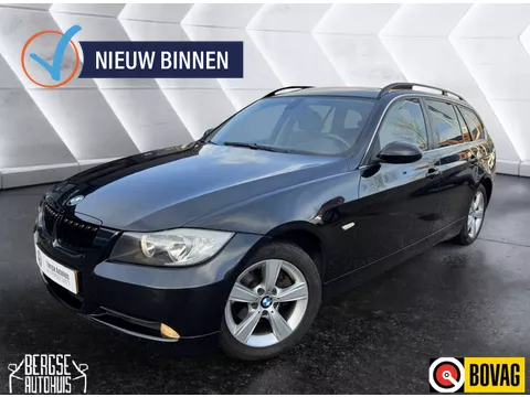BMW 3 Serie Touring 325i High Executive Pano youngtimer
