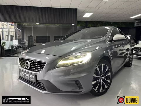 Volvo V40 1.5 T3 Polar+ R-Design Aut. Pano Cam H&amp;K Nap