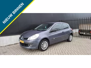Renault Clio 1.2-16V Special Line NAP AIRCO TREKHAAK MISTLAMP