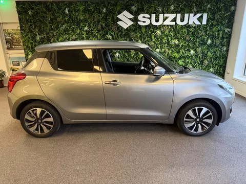 Suzuki Swift fabrieksgar. t/m 30-11-2027 1.2 Stijl Smart Hybrid Clima LMV Navi CC DAB+