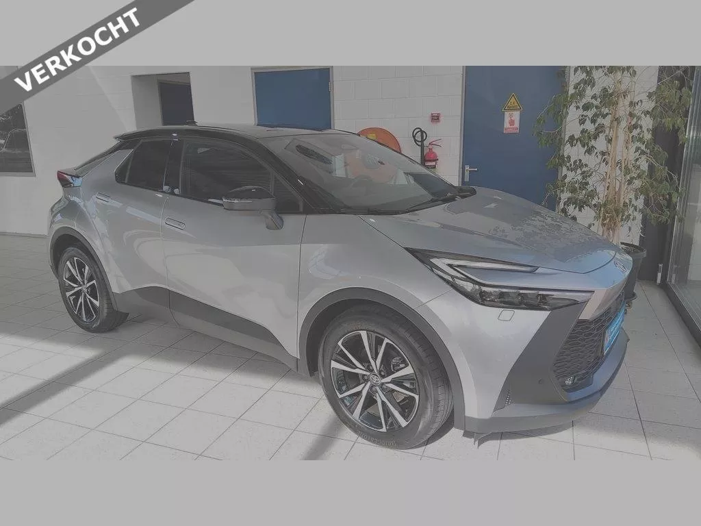 Toyota C-HR 1.8 140 Bi-Tone | Groot Navi | Stoel en stuurverw | elekt achter VERKOCHT
