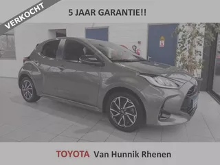 Toyota Yaris 1.5 Style | HUD | Keyless | Apple/Android | Stoel en stuur verw VERKOCHT