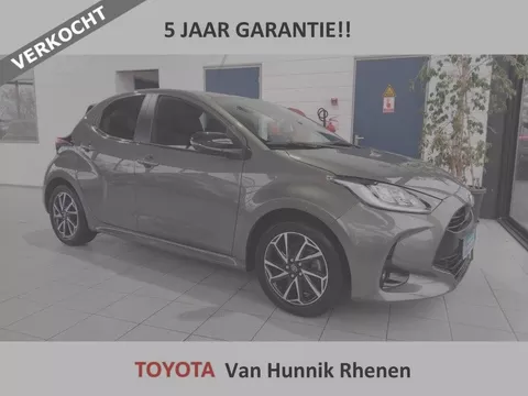 Toyota Yaris 1.5 Style | HUD | Keyless | Apple/Android | Stoel en stuur verw VERKOCHT