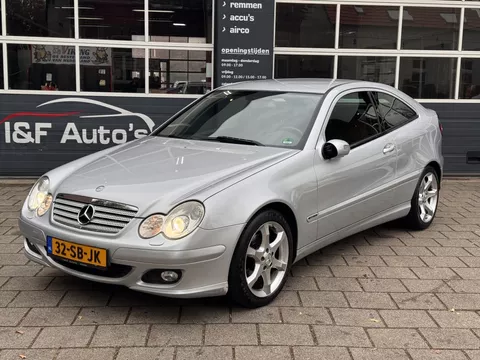 Mercedes-Benz C-Klasse Sportcoupe 200 K. Sport Edition Navi DAB Cruise 17" Dealer Onderhouden