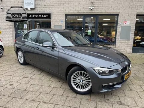 BMW 3-serie 320i Executive 5Drs Automaat PDC Beurt