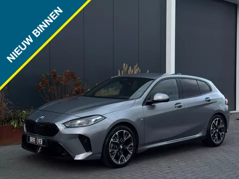 BMW 1-serie 120i M PACK 2025 LEDER SPORTVELGEN H&amp;K LED WIDESCREEN