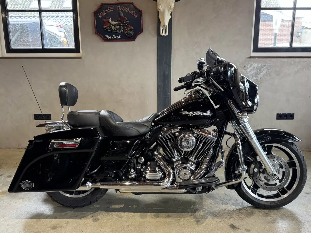 Harley-Davidson FLHX Street Glide