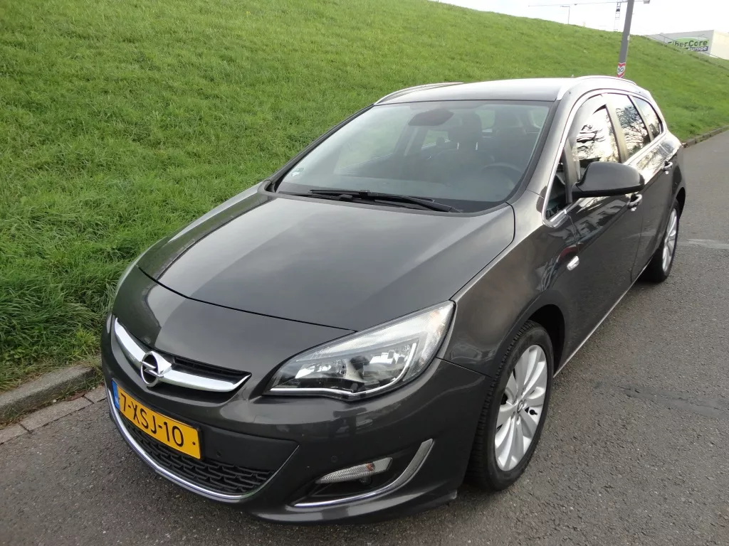 Opel Astra Sports Tourer 1.4 Turbo Business + Bomvol Nw Apk