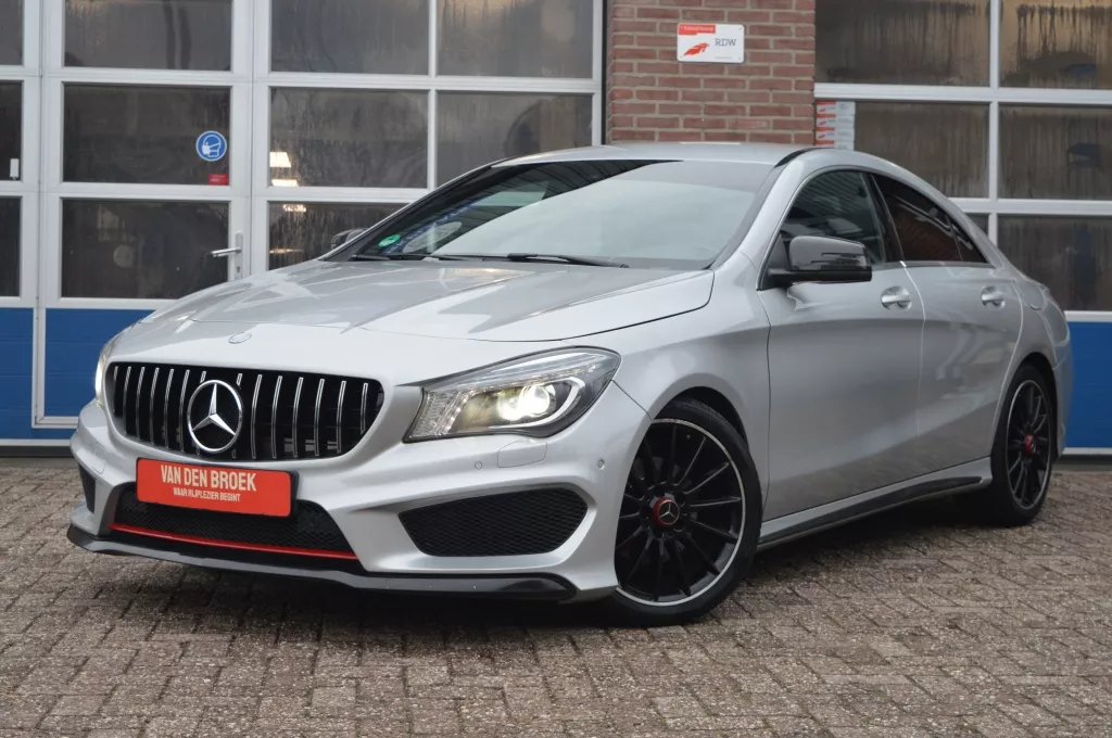 Mercedes-Benz CLA-Klasse 180 AMG | AUT - NAVI - STOEL.VERW