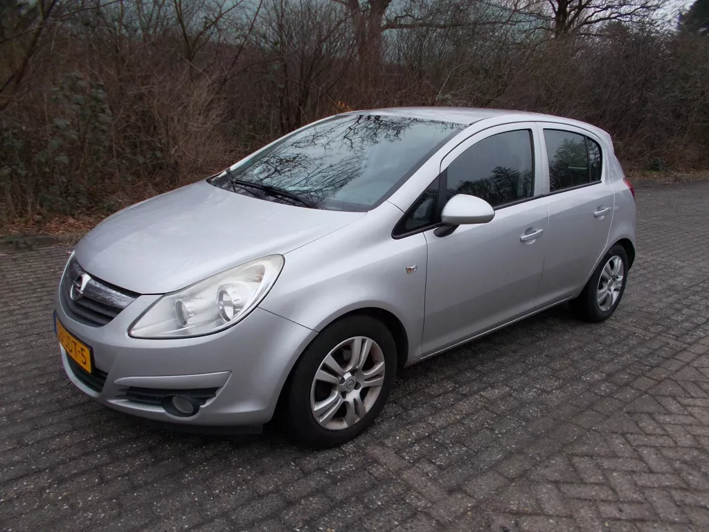 Opel Corsa 1.4-16V Enjoy
