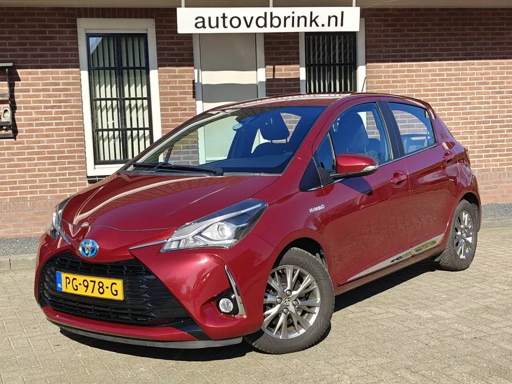 Toyota Yaris 1.5 Hyb. Executive, CAMERA / PDC / NAVI
