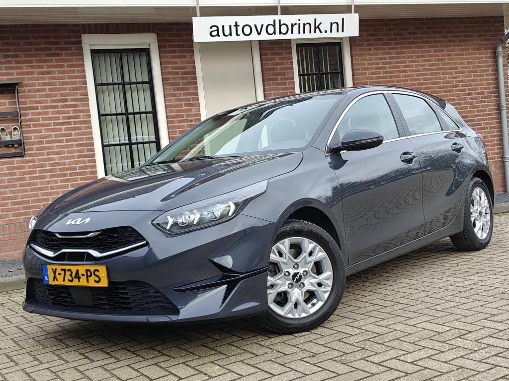 Kia Ceed 1.0 T-GDi DynamicL. CAMERA / APPLE CARPLAY / ANDROID AUTO