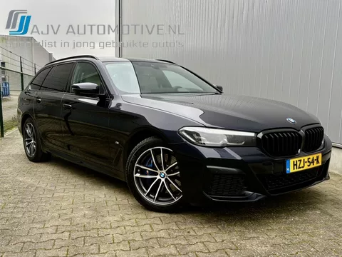 BMW 5 Serie Touring 530e HIGH EXECUTIVE LCI M-SPORT / TREKHAAK