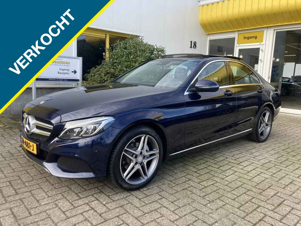 Mercedes-Benz C-Klasse 180 Prestige Leer Burmester Audio Panoramadak Trekhaak
