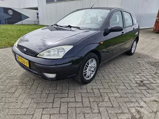 Ford Focus 1.6-16V Futura