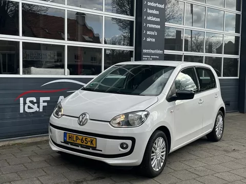 Volkswagen up! 1.0 high up! Navi BlueM. Navigatie Stoelverwarming Airco