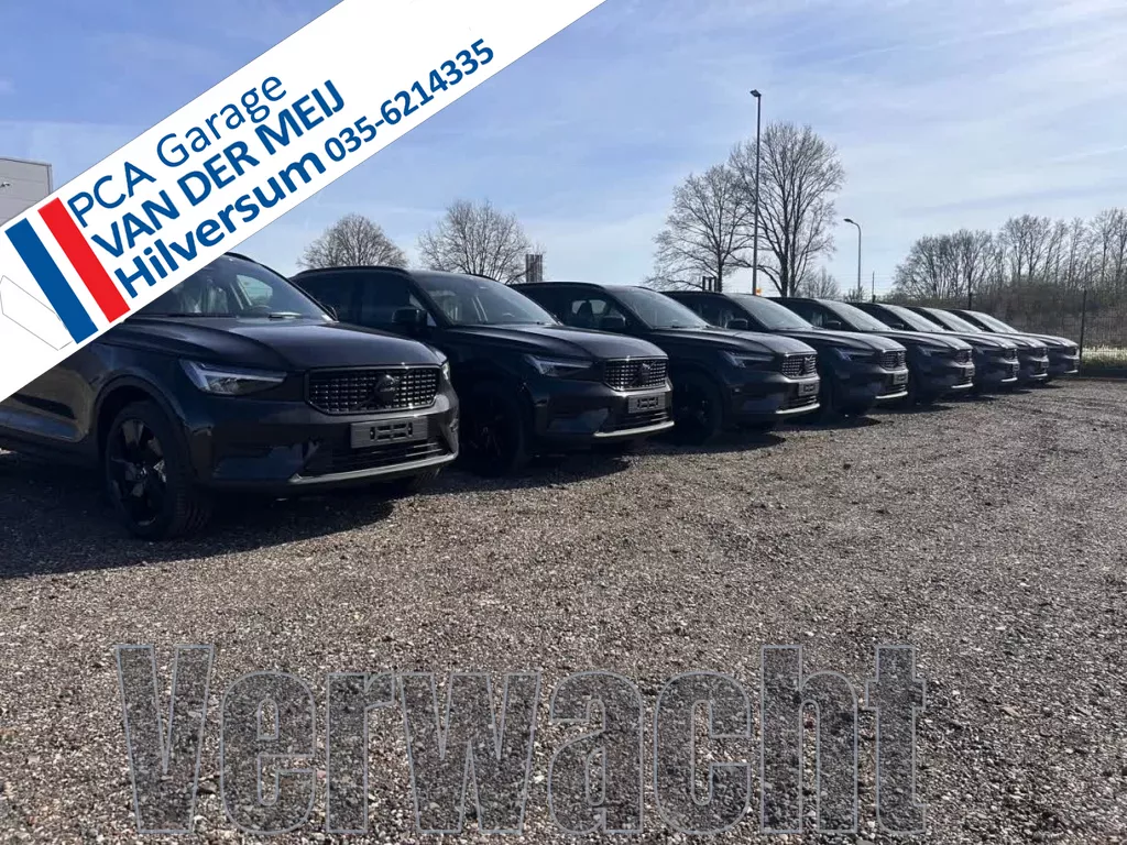 Volvo XC40 2.0 B4 Black Edition Panoramadak