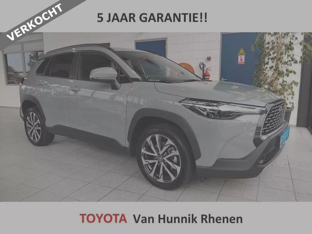 Toyota Corolla Cross 1.8 Style Urban Khaki | Parkeersens V+A | Stoel en stuur verw | VERKOCHT