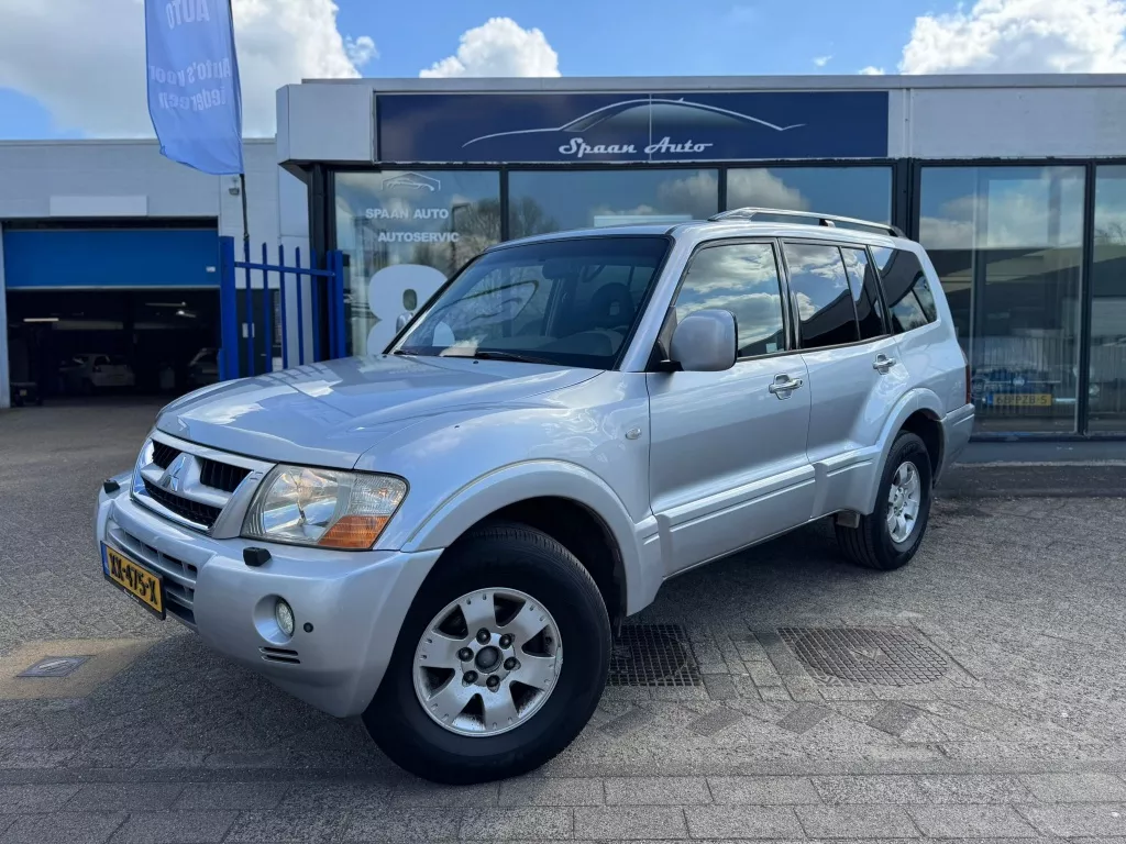 Mitsubishi Pajero 3.5 V6 l Panodak l Automaat l Leer l 7 PERS