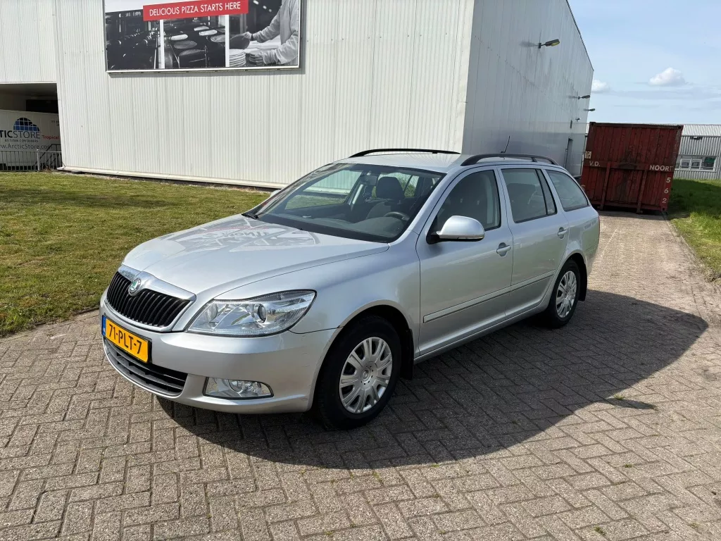 &Scaron;koda Octavia Combi 1.8 TSI Gereviseerde motor