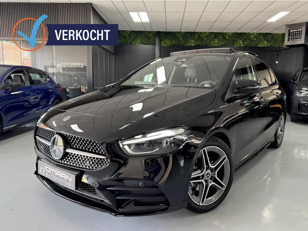 Mercedes-Benz B-Klasse B 180 AMG PANO CARPLAY FACELIFT