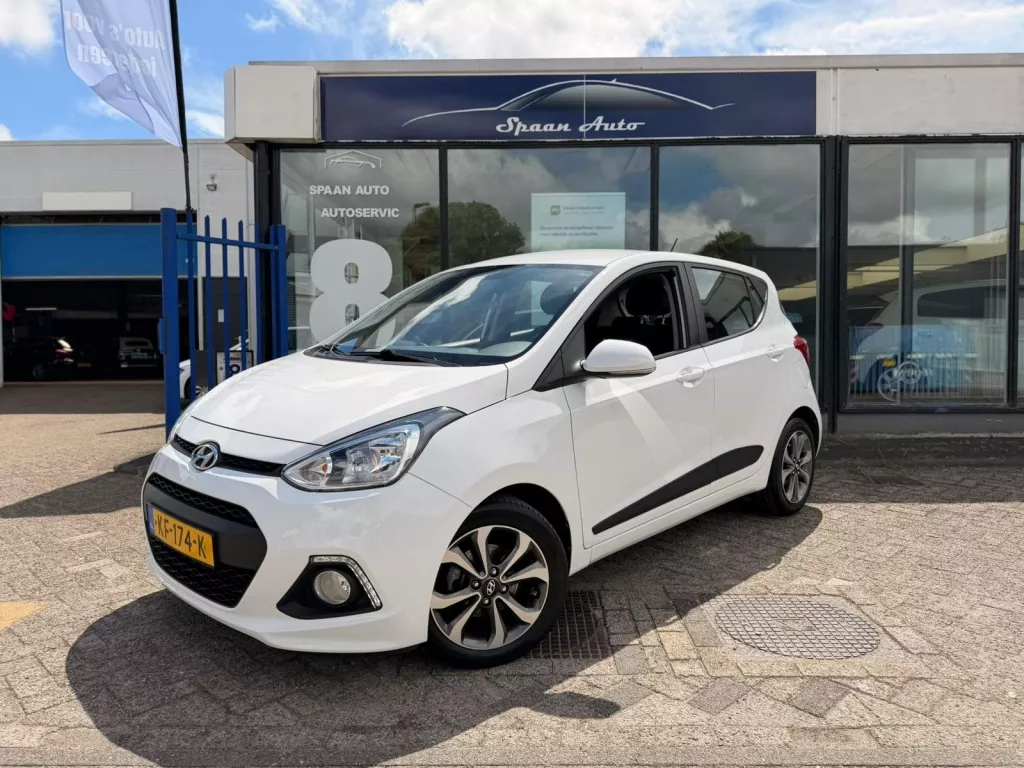 Hyundai i10 1.2i AUTOMAAT | STOELVERW. | CLIMATE CONTROL | STUURVERW.