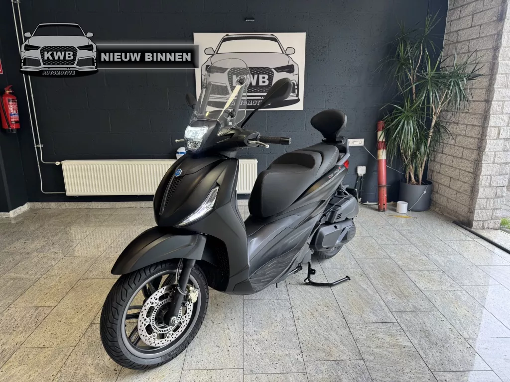 Piaggio motorscooter 400 Beverly S HPE 2023 Malossi TOPSTAAT