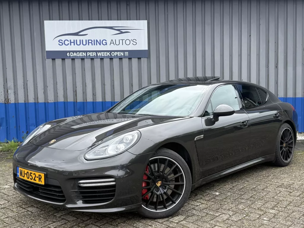Porsche Panamera 4.8 Turbo