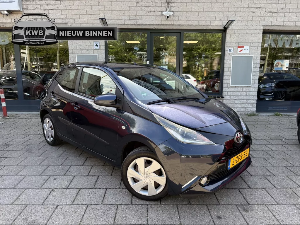 Toyota Aygo 1.0 VVT-i x-play Camera led Nap Beurt