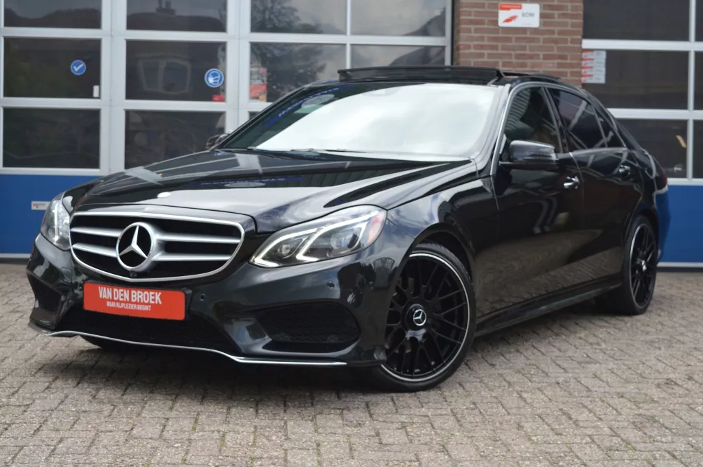 Mercedes-Benz E-Klasse 400 4-matic | AUT - AMG - CAMERA
