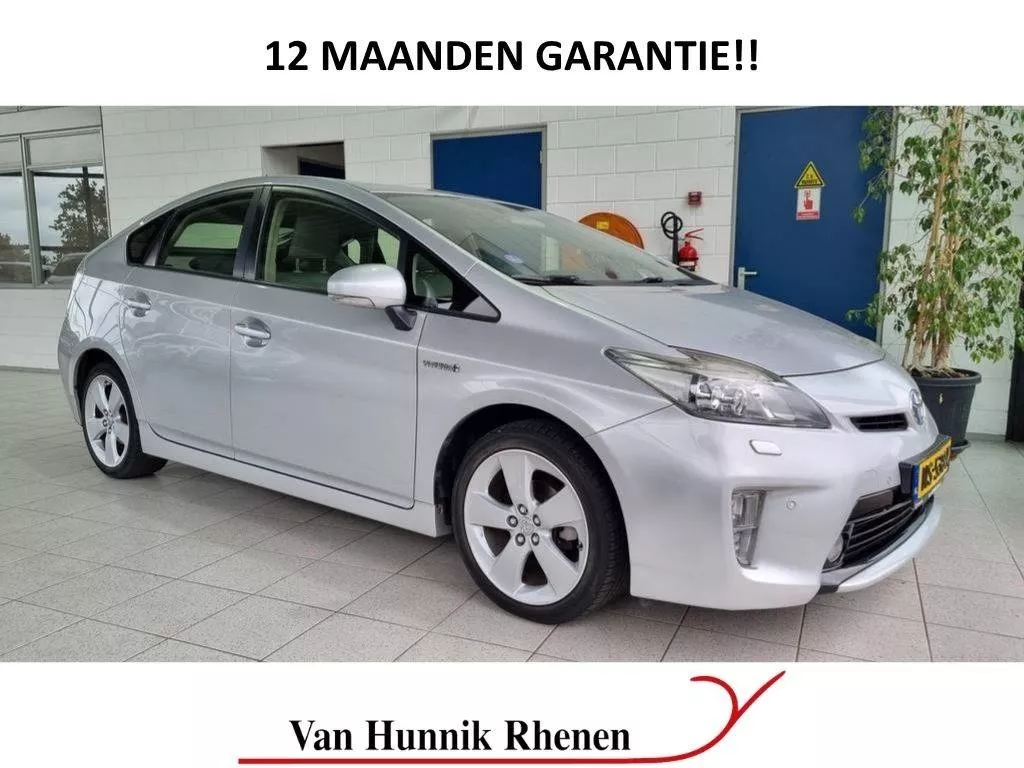 Toyota Prius 1.8 Dynamic Business | JBL | Keyless entry | Navi | Cruise | LED