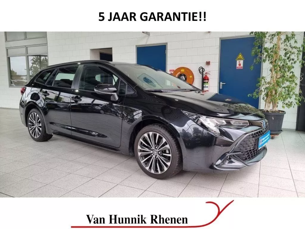 Toyota Corolla Touring Sports 1.8 140 | Trekhaak | Stoel en stuurverw | Parksens V+A | LED | A