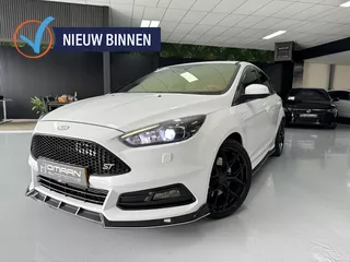 Ford Focus 2.0 ST-2 250PK 2016 RECARO MAXTON