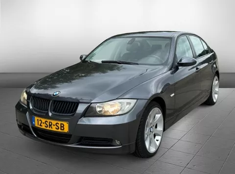 BMW 3-serie 320i High Executive