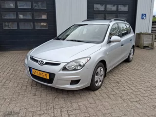 Hyundai I30 CW 1.4i Blue Active trekhaak airco