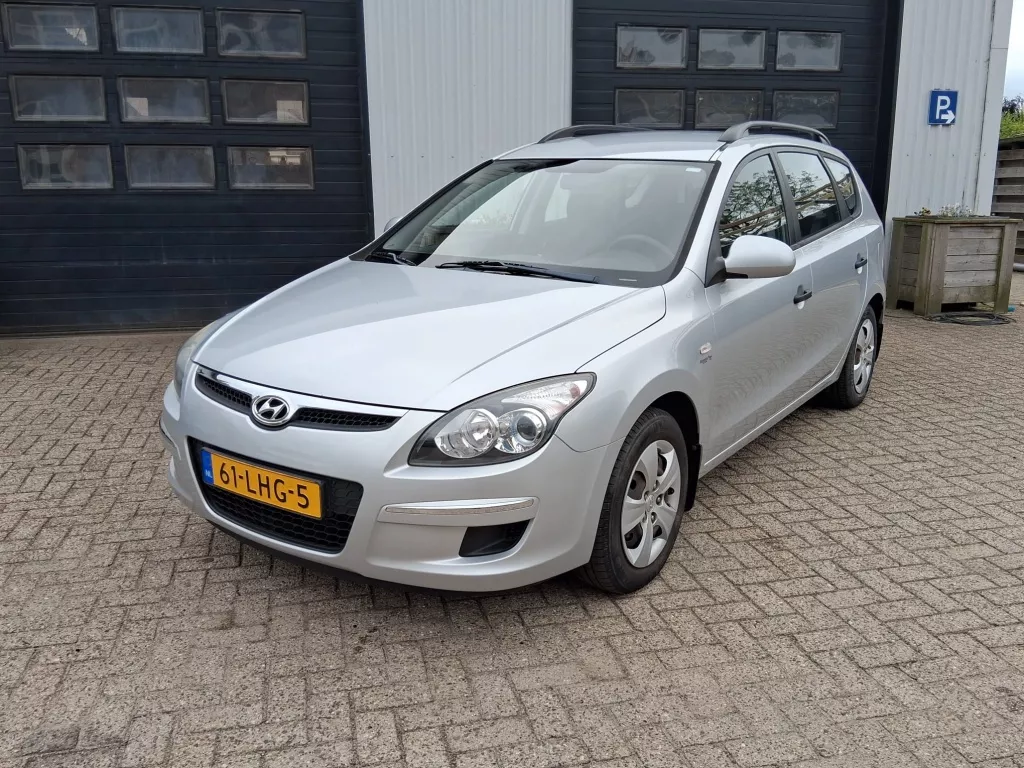 Hyundai I30 CW 1.4i Blue Active trekhaak airco