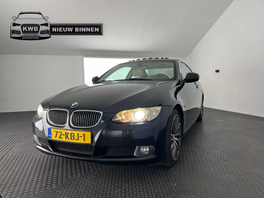 BMW 3 Serie Coupe 320i Coupe Creme leer schuifdak NAP