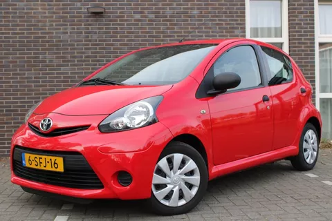 Toyota Aygo 1.0 VVT-i Now-5 drs-airco-inruil mog