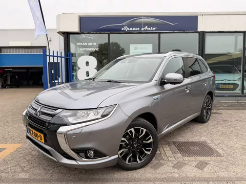 Mitsubishi Outlander 2.0 PHEV 4WD INTYLE+ | PREMIUM | 360&deg; | PANO | LEDER