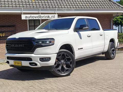 RAM Ram 1500 5.7 V8 4x4 CC Limit. LUCHTVERING / PARELMOER / SCHUIFDAK