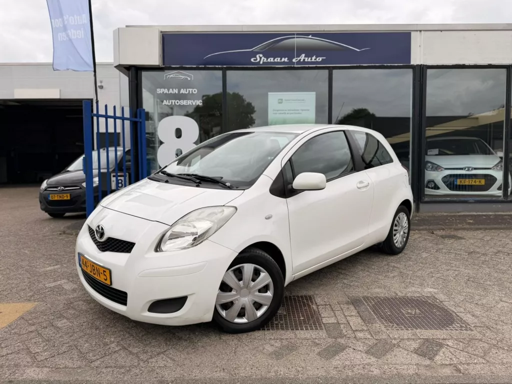 Toyota Yaris 1.3 VVTi Aspiration | AUTOMAAT | AIRCO | NAVI |
