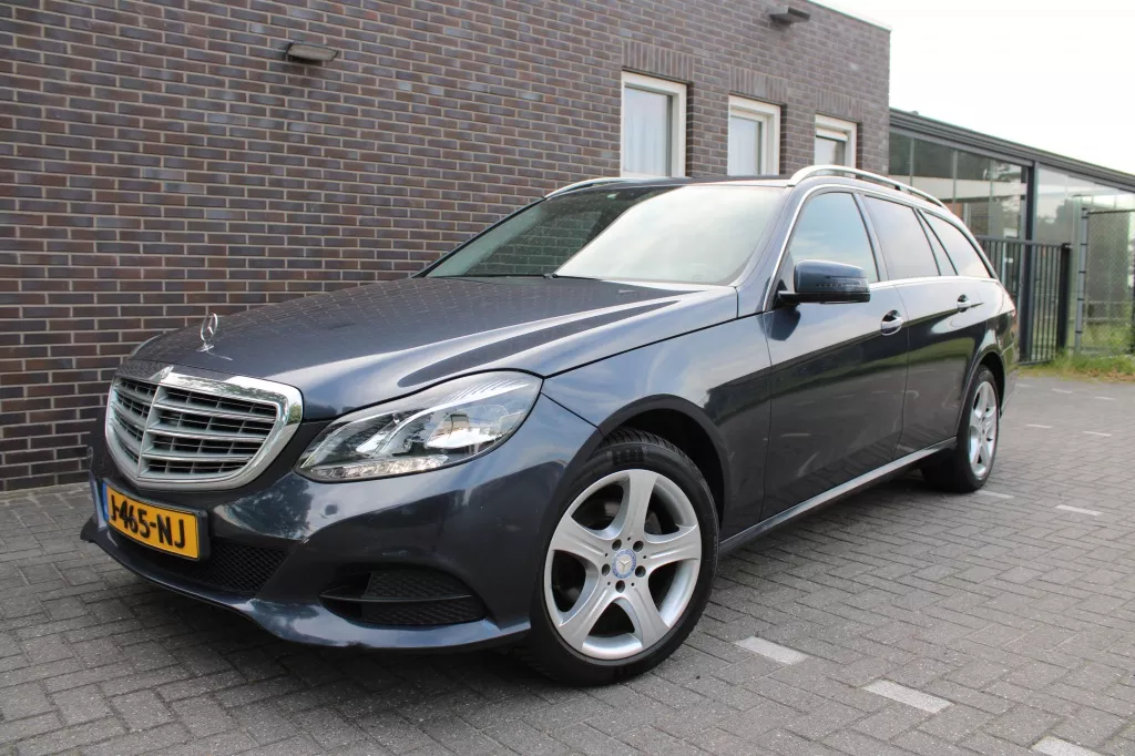 Mercedes-Benz E-Klasse Estate 200 Amb. Avantgarde ( Facelift )