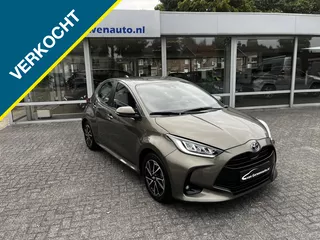 Toyota Yaris 1.5 Hybrid TeamD | Ad. Cruise | Navi | Camera | Trekhaak afn.