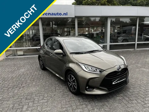 Toyota Yaris 1.5 Hybrid TeamD | Ad. Cruise | Navi | Camera | Trekhaak afn.